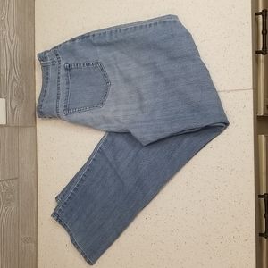 Gloria Vanderbilt | Light Wash High Waisted Mom Jeans